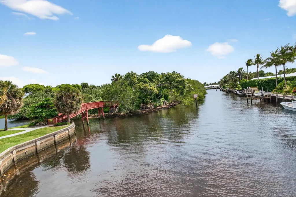 780 SW Elm Tree Lane Boca Raton FL 33486
