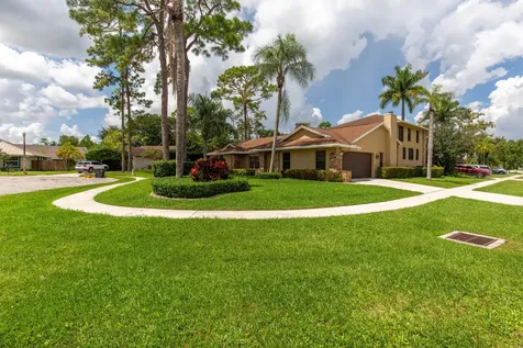 1123 Northumberland Court Wellington FL 33414
