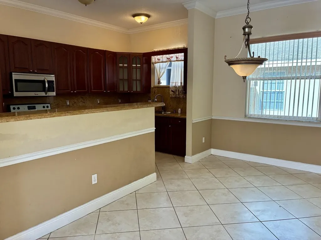 2200 NW 5th Street Pompano Beach FL 33069