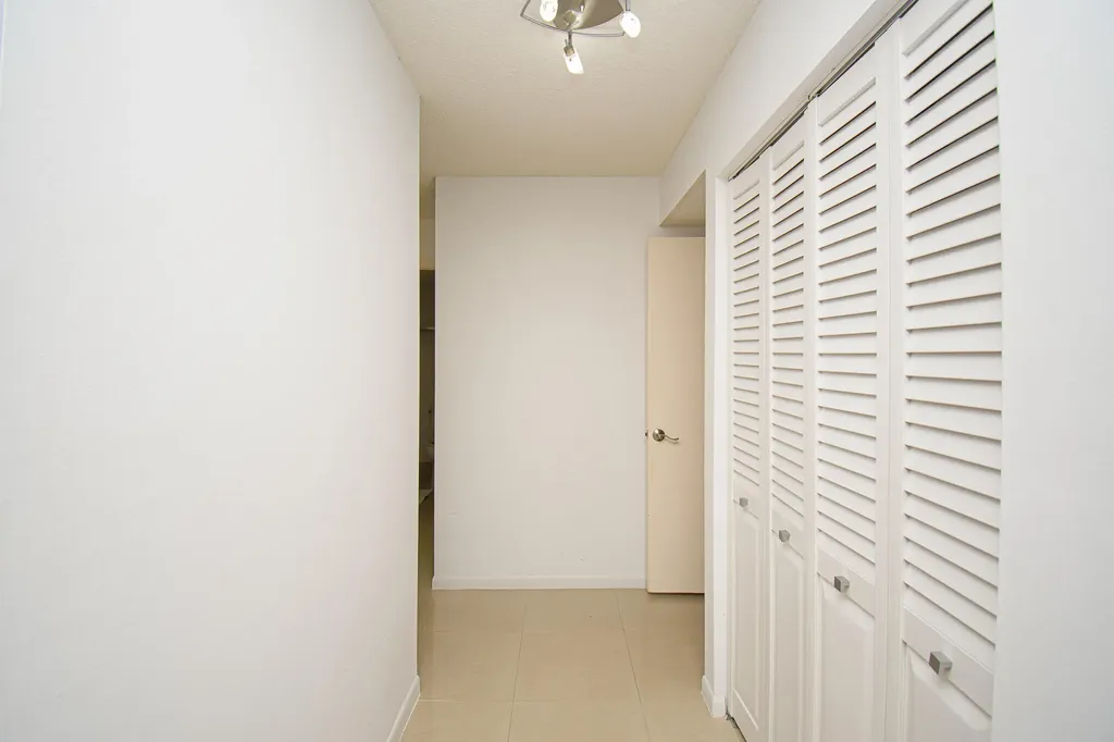 8334 Cypress Lane Boca Raton FL 33433