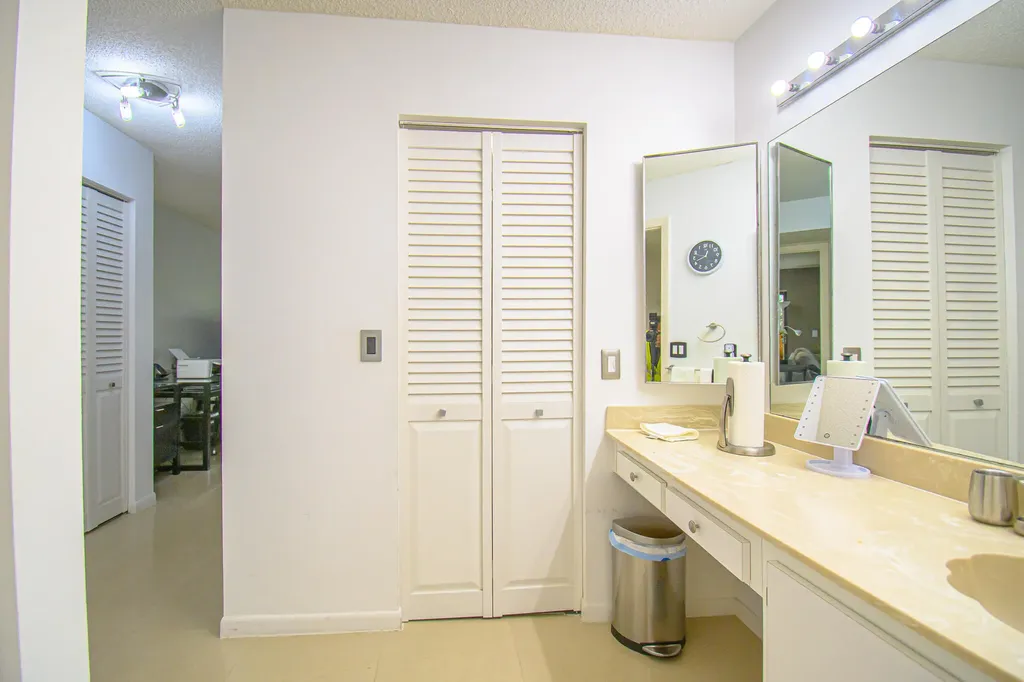 8334 Cypress Lane Boca Raton FL 33433