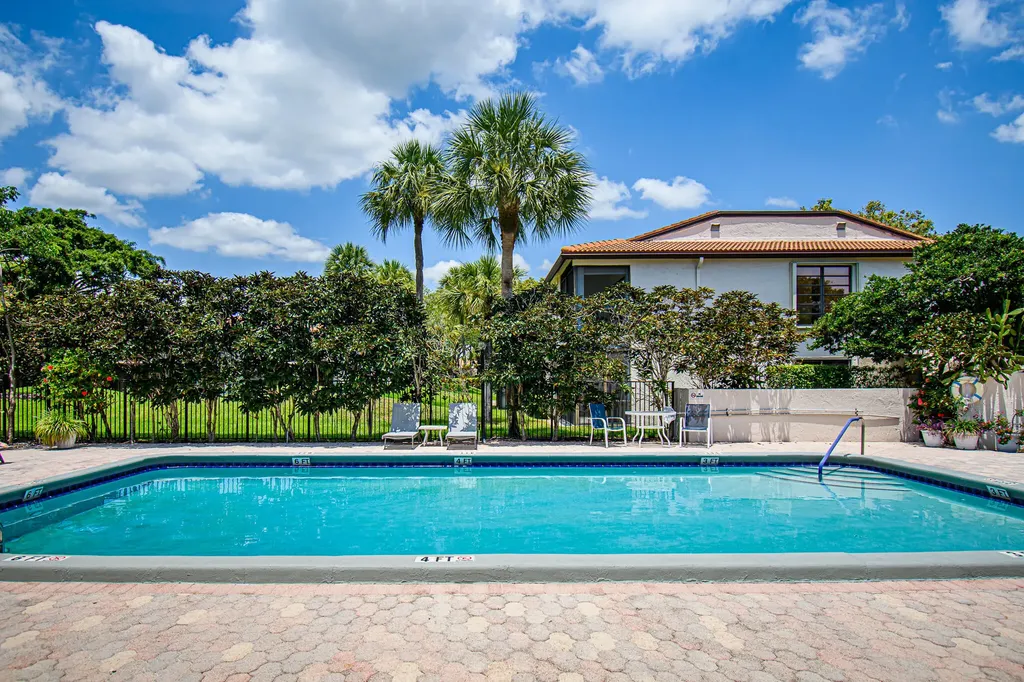 8334 Cypress Lane Boca Raton FL 33433