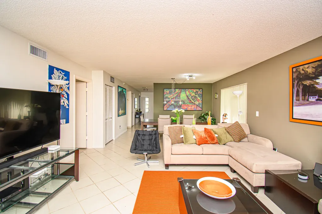 8334 Cypress Lane Boca Raton FL 33433