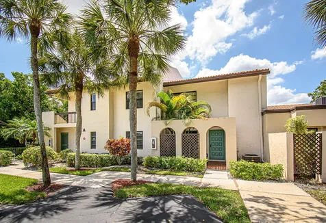 8334 Cypress Lane Boca Raton FL 33433