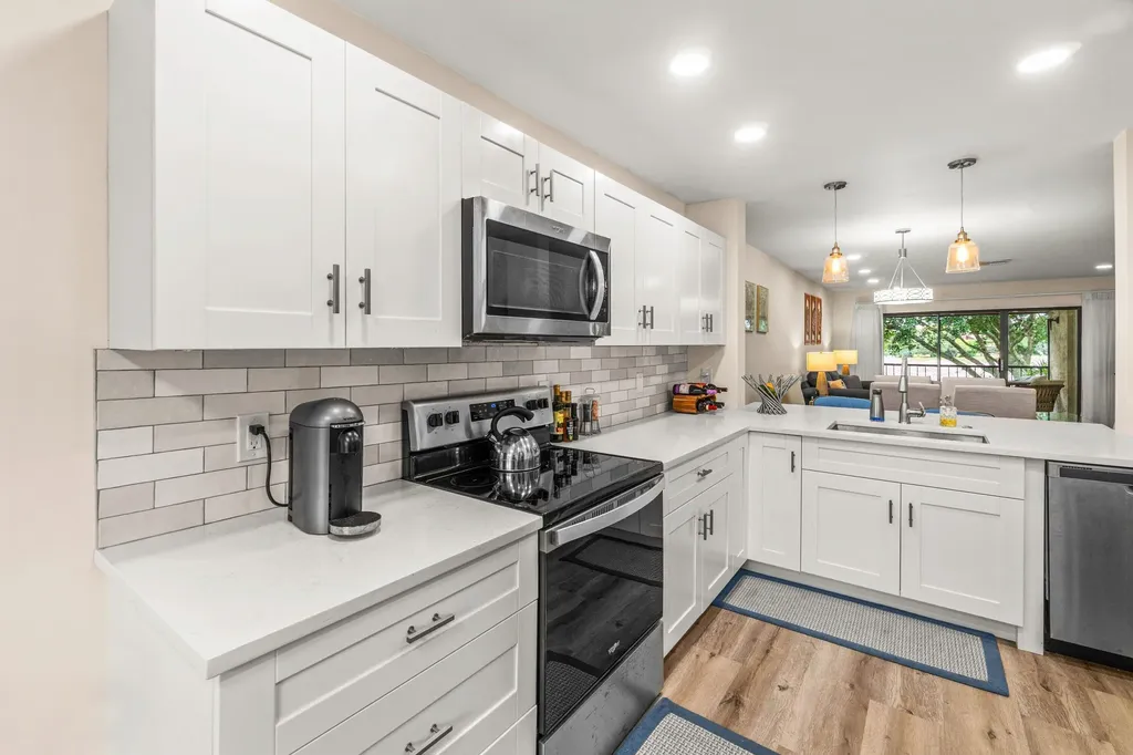 10 Southport Lane Boynton Beach FL 33436