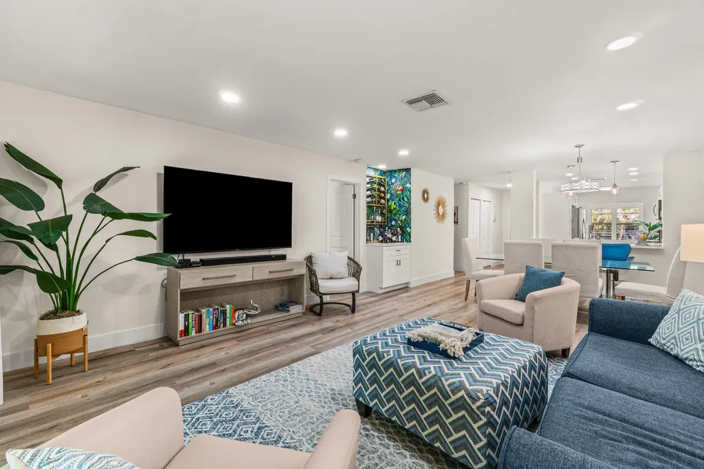 10 Southport Lane Boynton Beach FL 33436