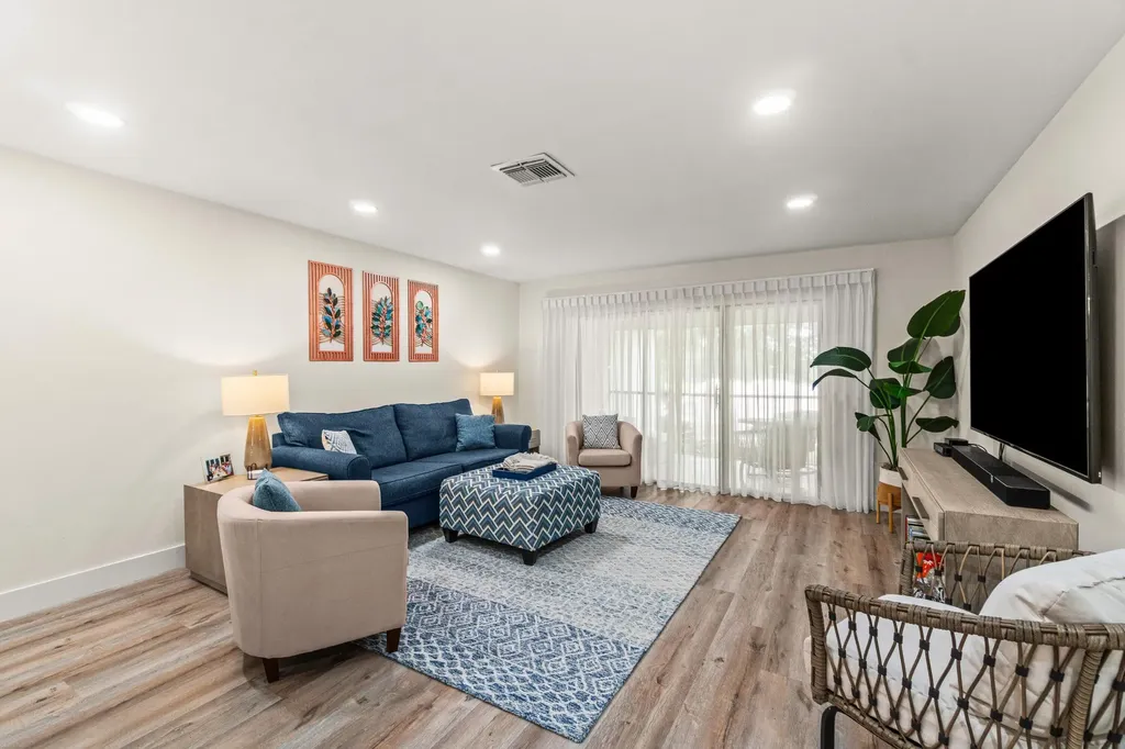10 Southport Lane Boynton Beach FL 33436
