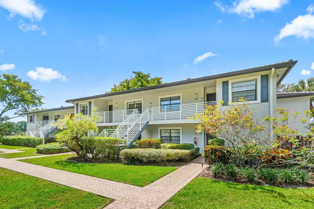 10 Southport Lane Boynton Beach FL 33436