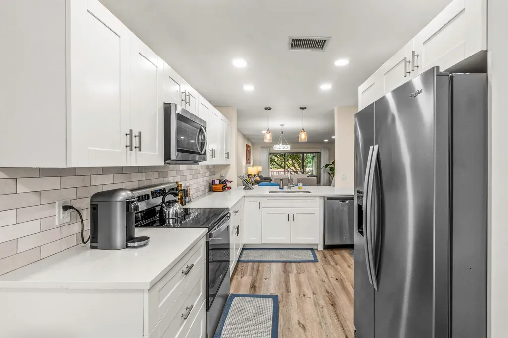 10 Southport Lane Boynton Beach FL 33436