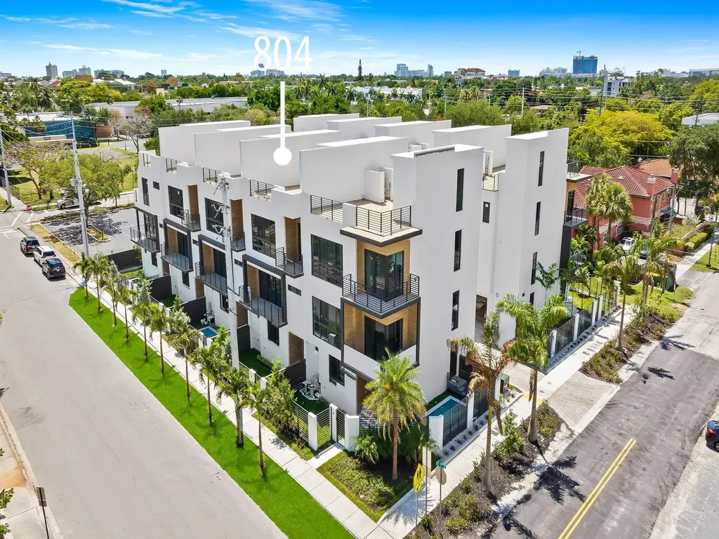 804 NE 2nd Street Fort Lauderdale FL 33301