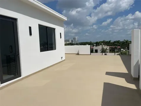 804 NE 2nd Street Fort Lauderdale FL 33301
