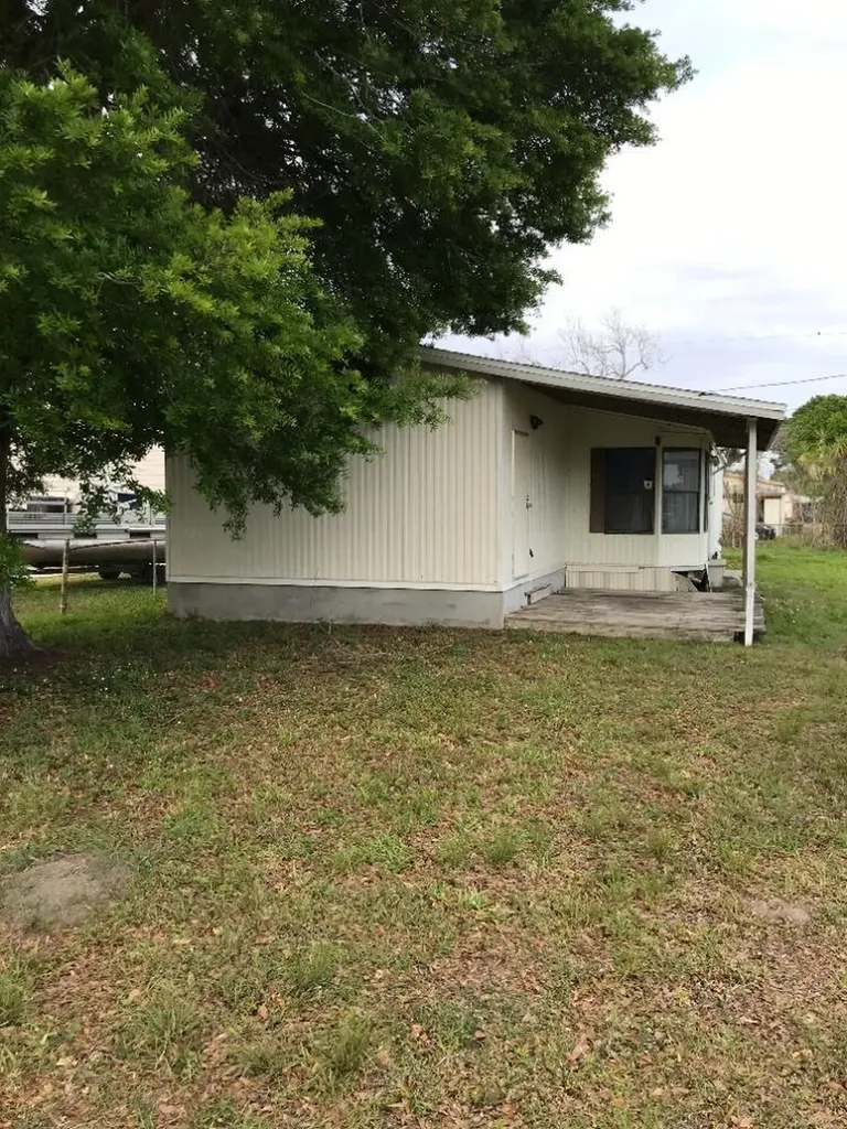 1095 Casey Lane Okeechobee FL 34974