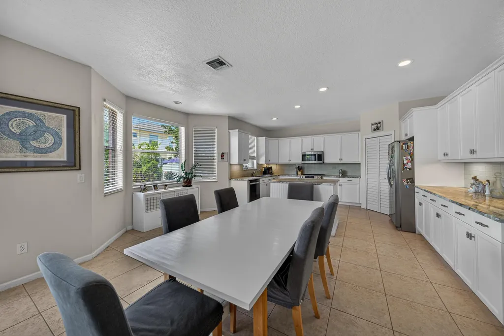 2078 Reston Circle Royal Palm Beach FL 33411