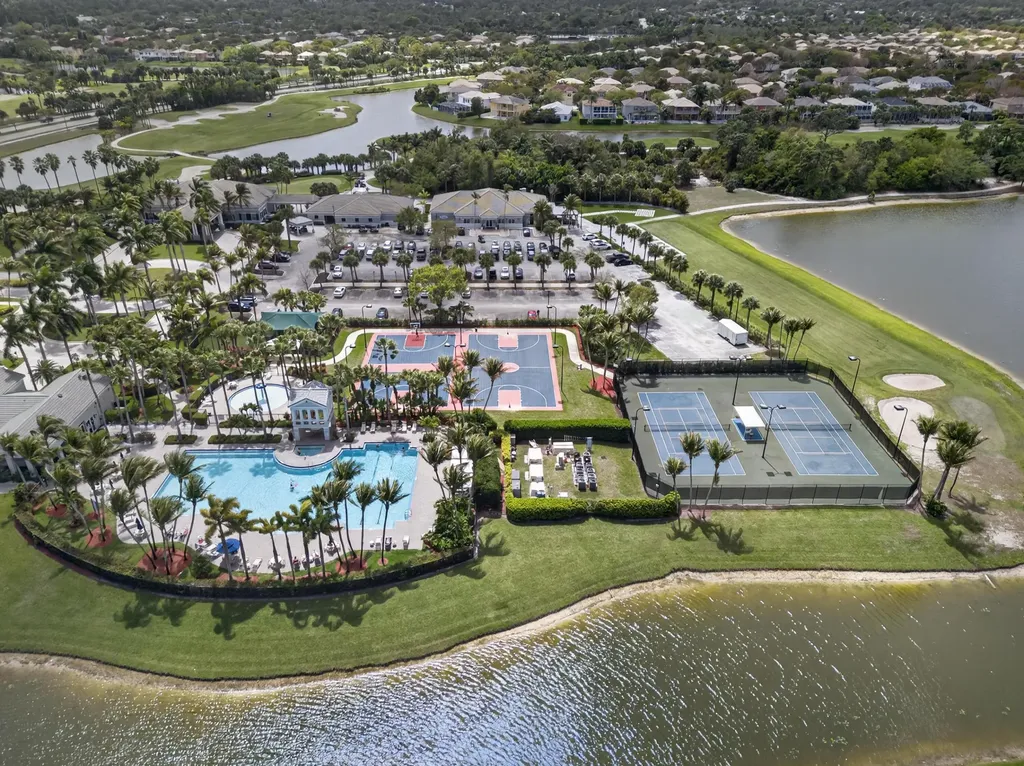 2078 Reston Circle Royal Palm Beach FL 33411