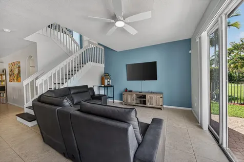 2078 Reston Circle Royal Palm Beach FL 33411