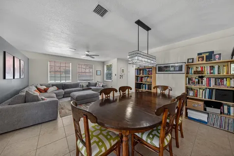 2078 Reston Circle Royal Palm Beach FL 33411