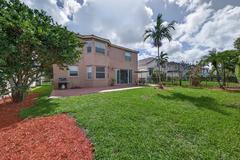 2078 Reston Circle Royal Palm Beach FL 33411