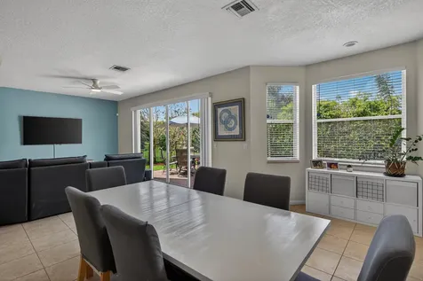 2078 Reston Circle Royal Palm Beach FL 33411