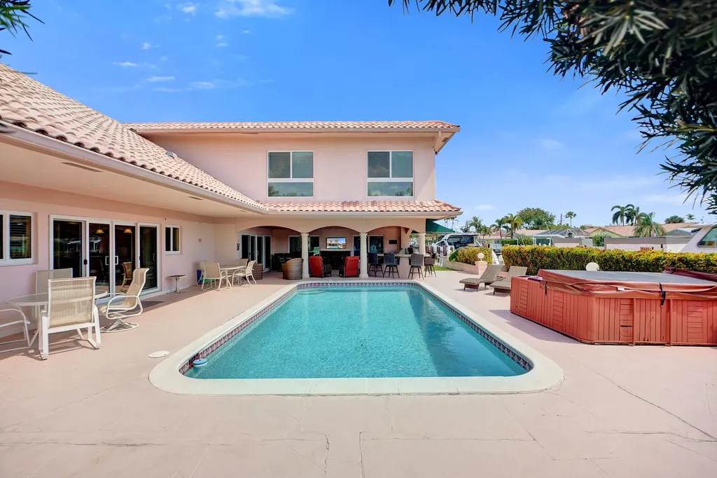 5530 Bayview Drive Fort Lauderdale FL 33308