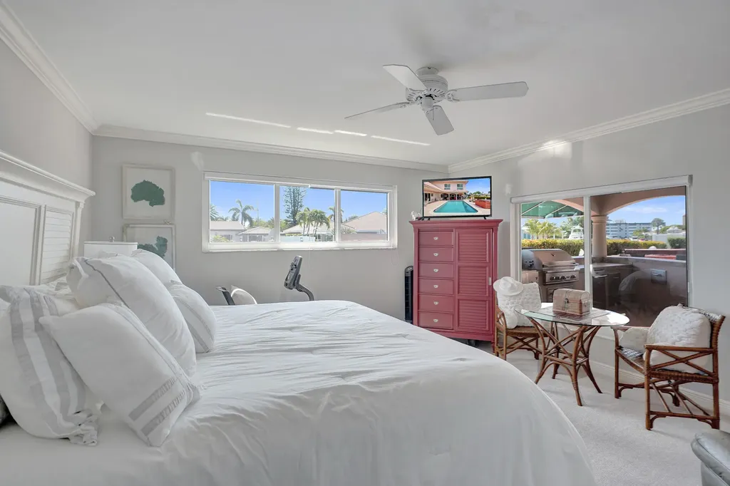 5530 Bayview Drive Fort Lauderdale FL 33308