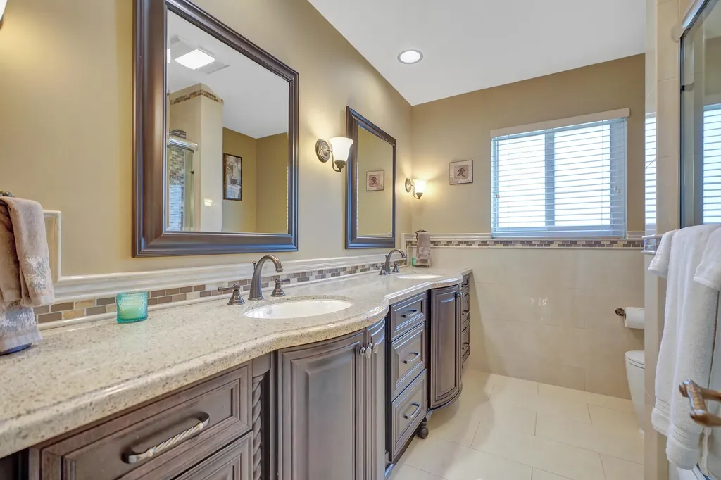 5530 Bayview Drive Fort Lauderdale FL 33308