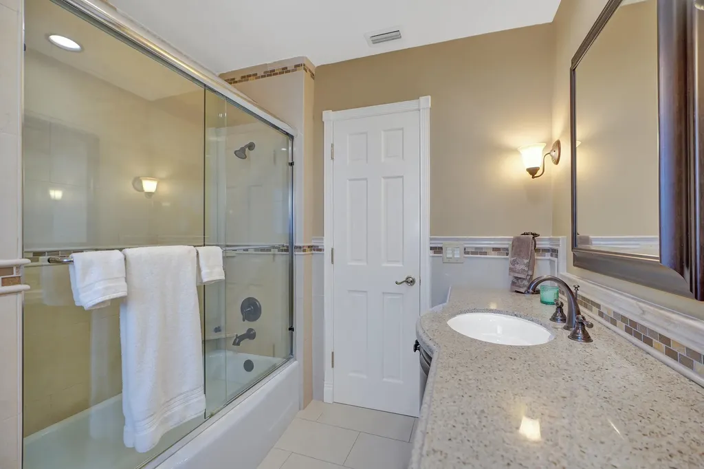 5530 Bayview Drive Fort Lauderdale FL 33308