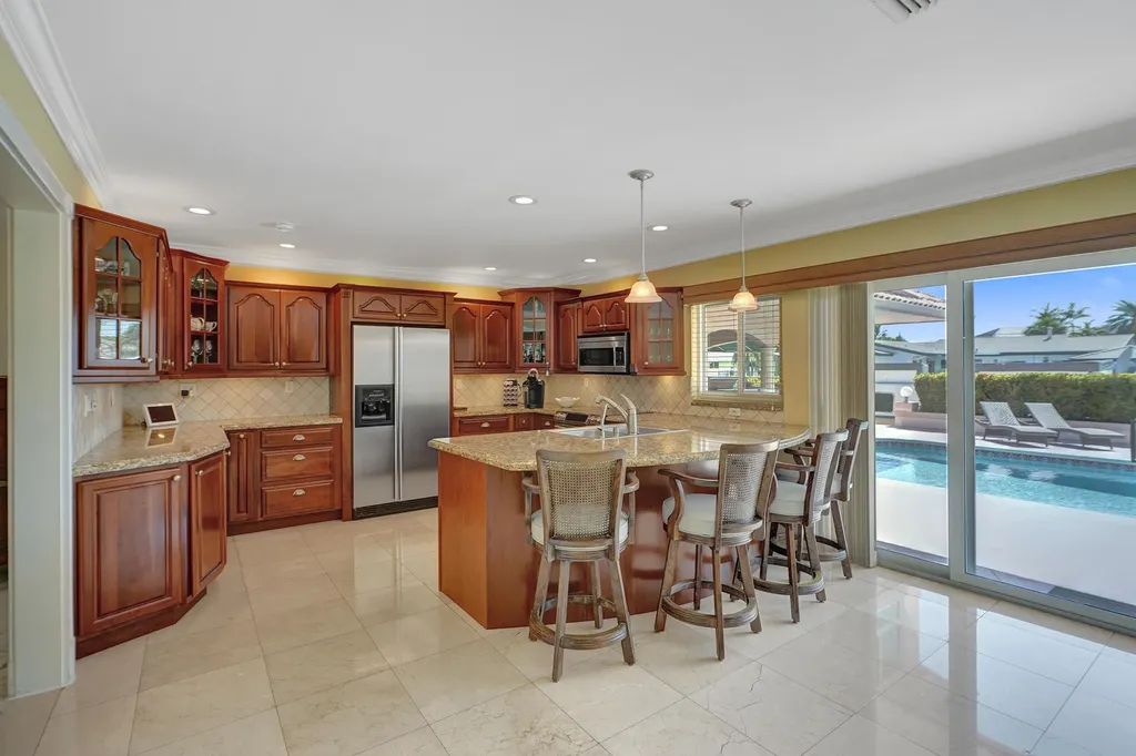 5530 Bayview Drive Fort Lauderdale FL 33308