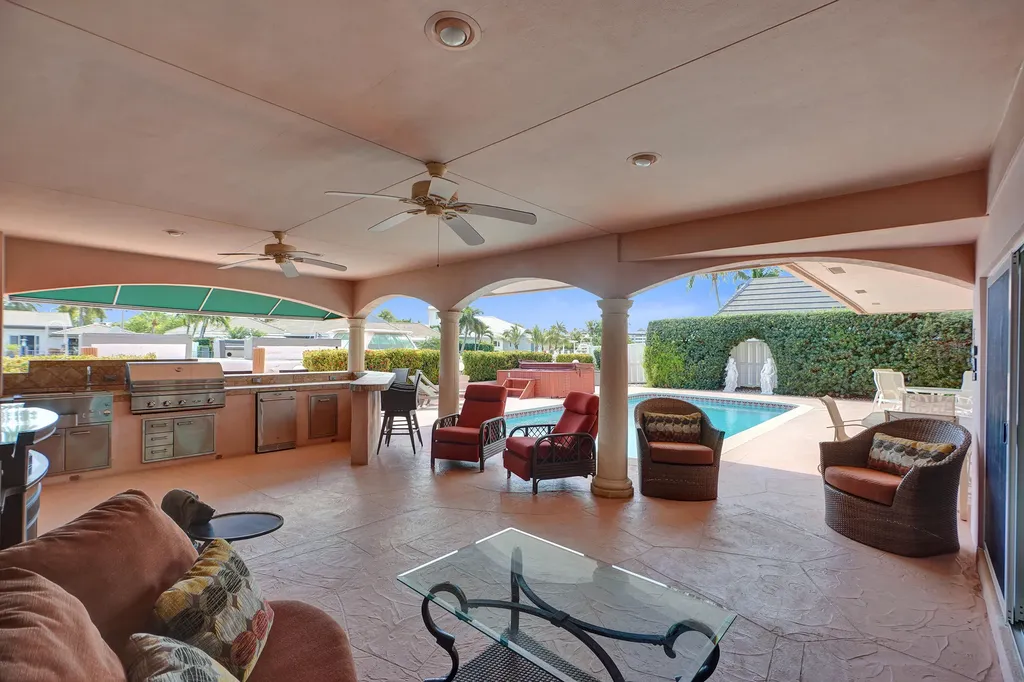 5530 Bayview Drive Fort Lauderdale FL 33308