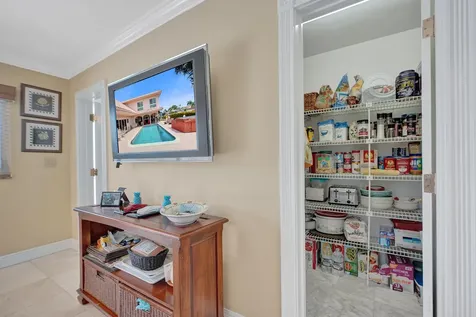 5530 Bayview Drive Fort Lauderdale FL 33308