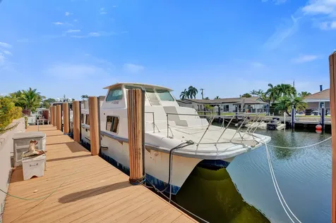 5530 Bayview Drive Fort Lauderdale FL 33308