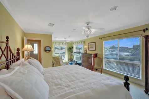 5530 Bayview Drive Fort Lauderdale FL 33308