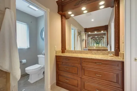 5530 Bayview Drive Fort Lauderdale FL 33308