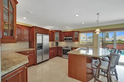 5530 Bayview Drive Fort Lauderdale FL 33308