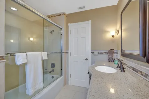 5530 Bayview Drive Fort Lauderdale FL 33308