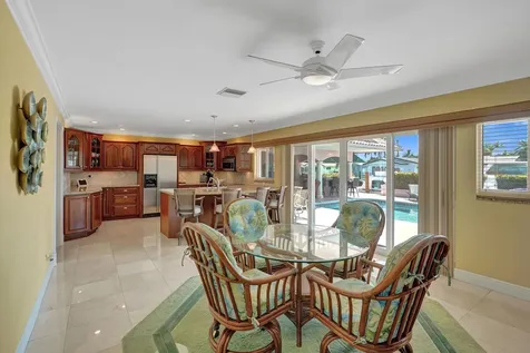 5530 Bayview Drive Fort Lauderdale FL 33308