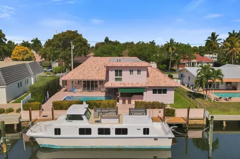 5530 Bayview Drive Fort Lauderdale FL 33308