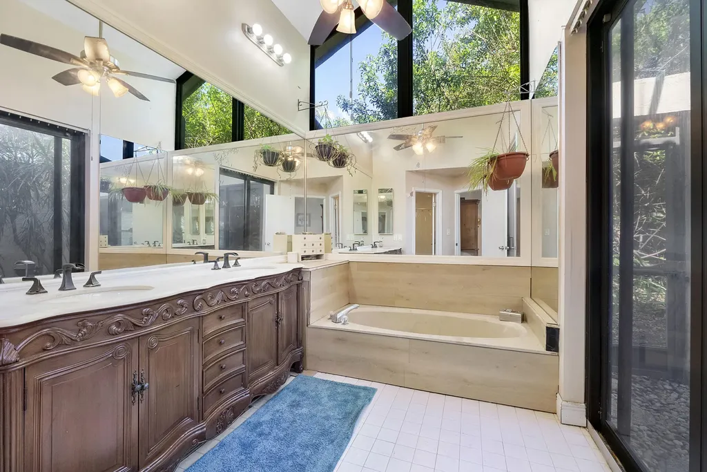 10551 NW 3rd Manor Coral Springs FL 33071