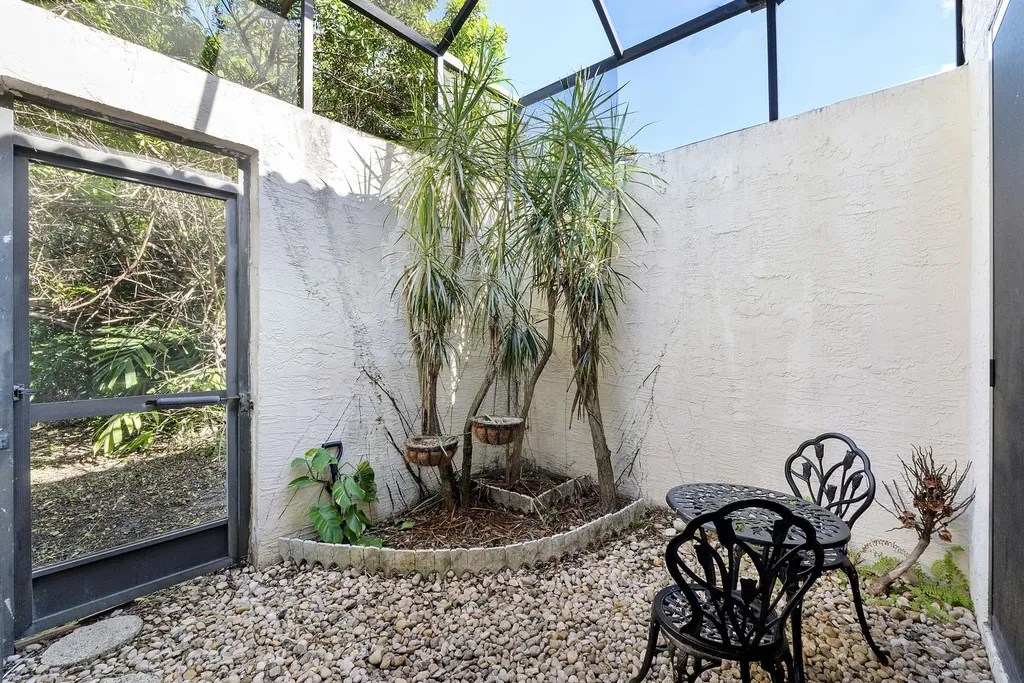 10551 NW 3rd Manor Coral Springs FL 33071