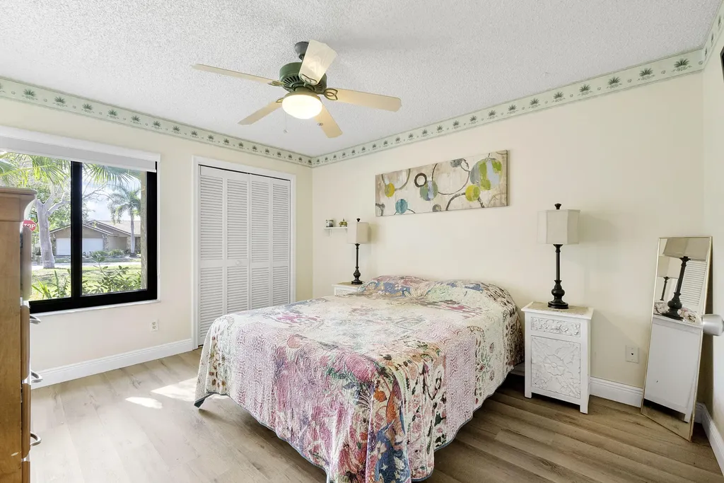 10551 NW 3rd Manor Coral Springs FL 33071