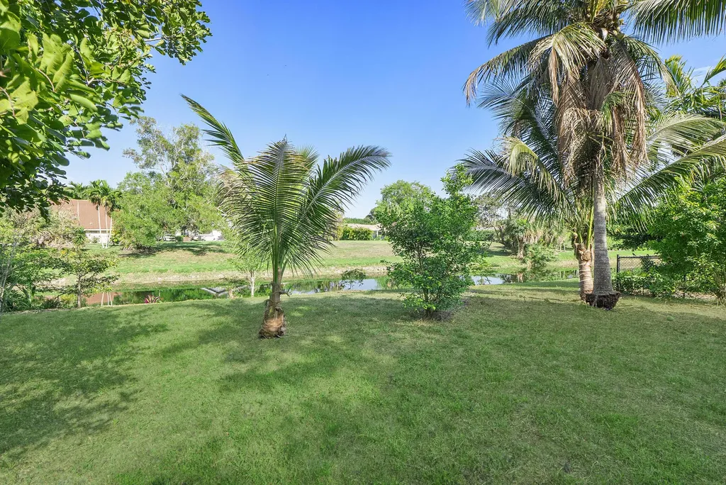 10551 NW 3rd Manor Coral Springs FL 33071