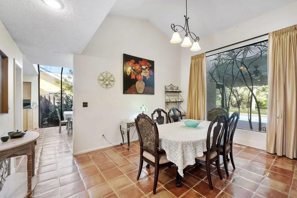 10551 NW 3rd Manor Coral Springs FL 33071
