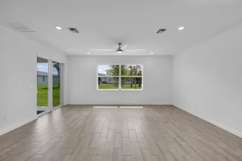 5742 Graceful Way Delray Beach FL 33484