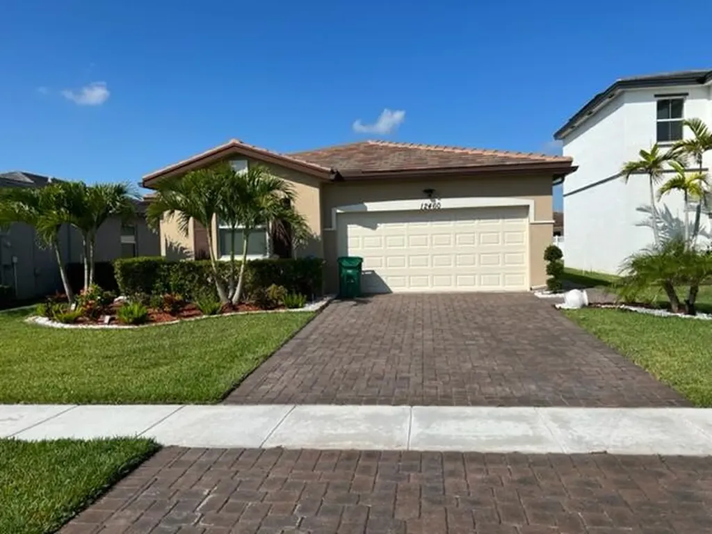 12460 NW Mcgregor Lane Port St Lucie FL 34987