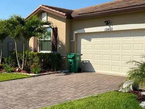 12460 NW Mcgregor Lane Port St Lucie FL 34987