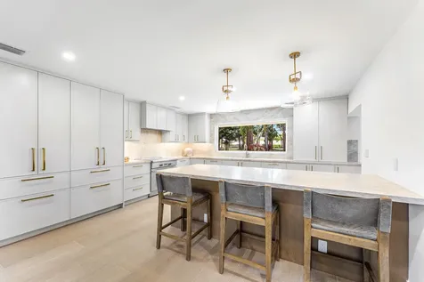 654 W Lakewoode Circle Delray Beach FL 33445