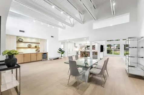 654 W Lakewoode Circle Delray Beach FL 33445