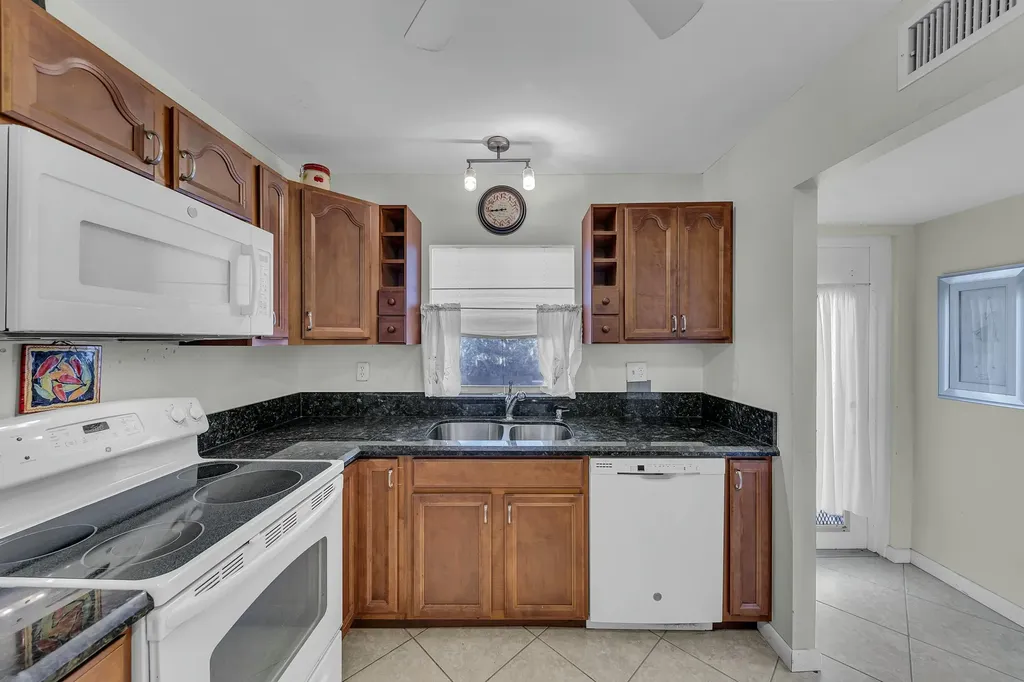 9401 Sunrise Lakes Boulevard Sunrise FL 33322