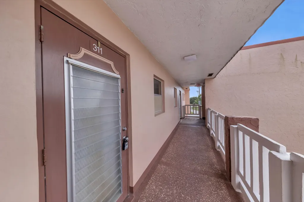 9401 Sunrise Lakes Boulevard Sunrise FL 33322