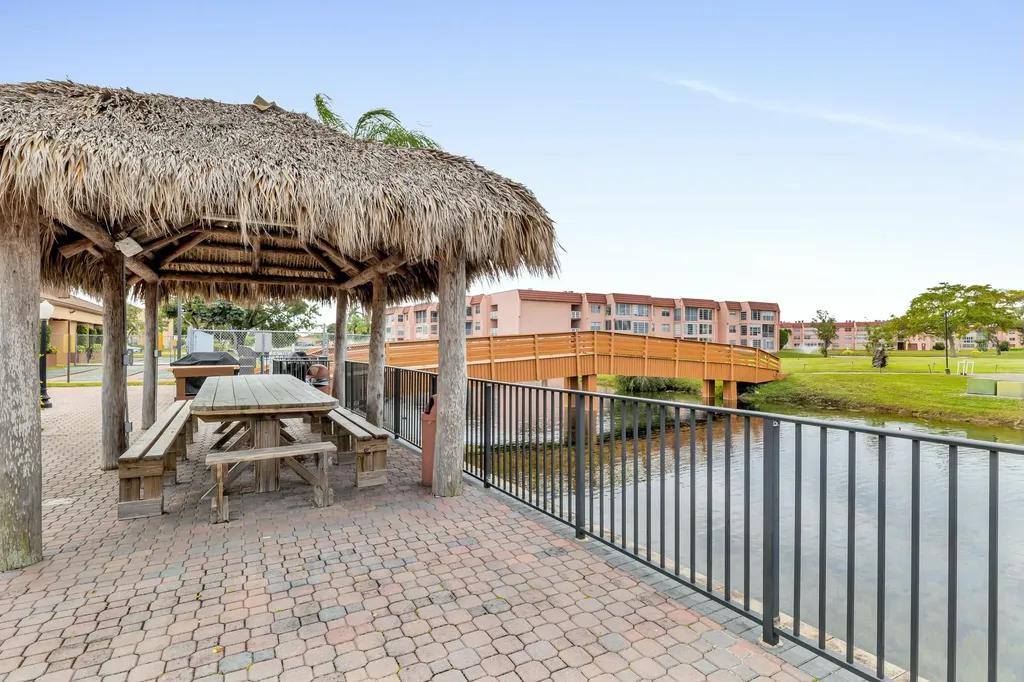 9401 Sunrise Lakes Boulevard Sunrise FL 33322