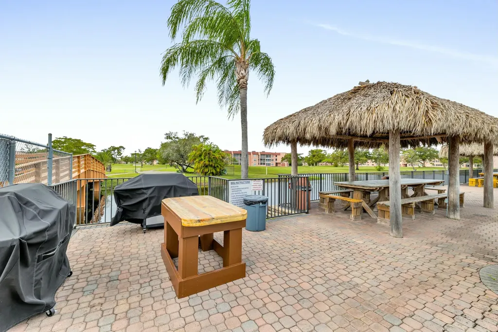 9401 Sunrise Lakes Boulevard Sunrise FL 33322